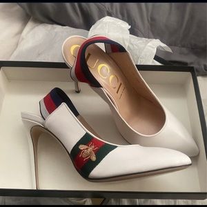 Authentic GUCCI pumps 40.5